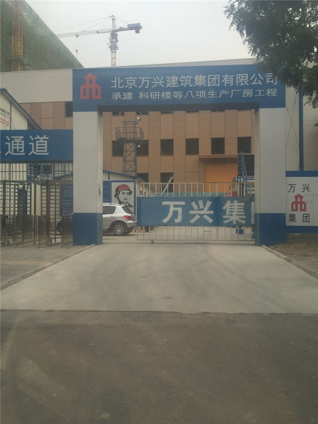 ���̰���